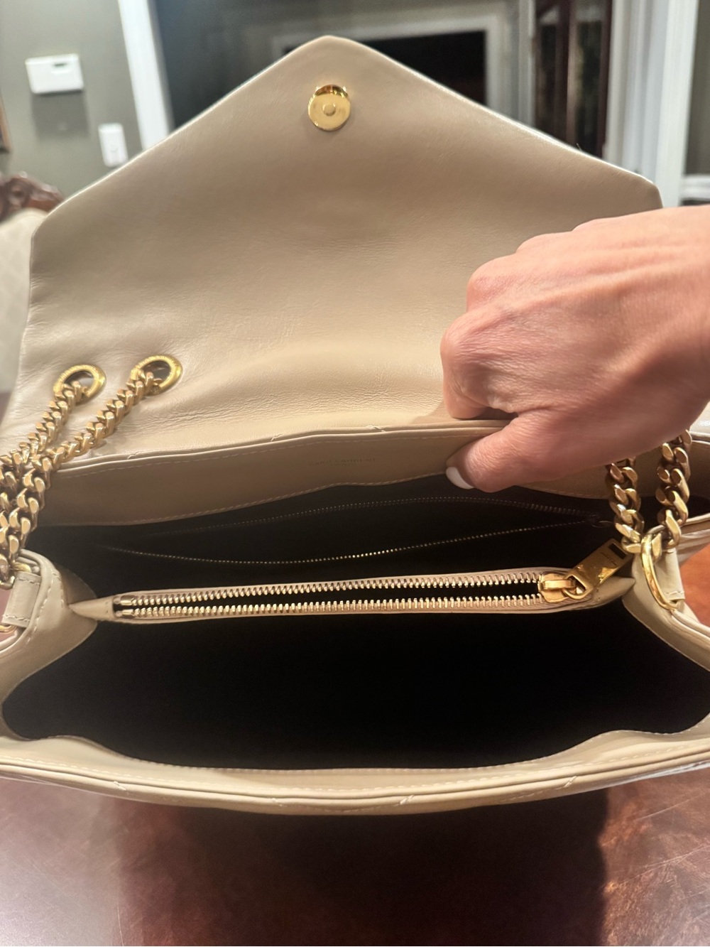 Saint Laurent Beige Chevron Loulou Medium Chain Shoulder Bag - excellent cond! - Picture 15 of 15